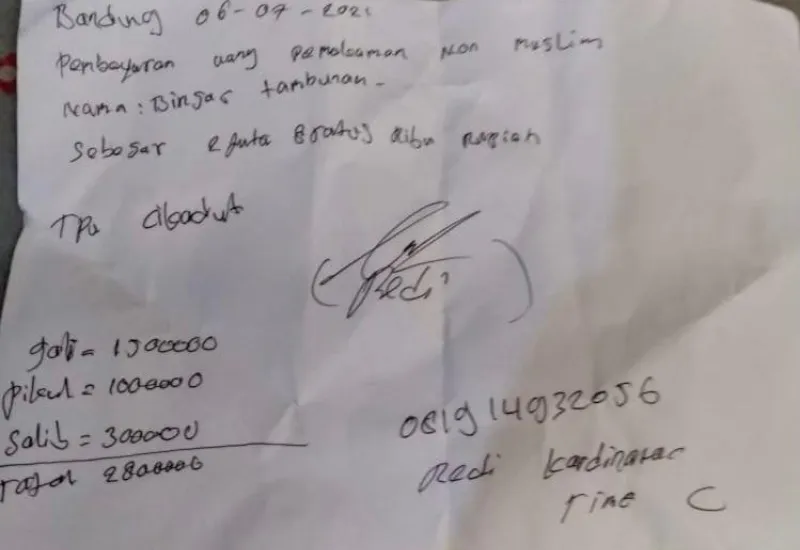 Bukti tanda Terima uang pungli penguburan jenazah non muslim