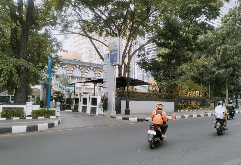 Menara Bank BJB, Jl. Naripan No.12 - 14, Braga, Kec. Sumur Bandung, Kota Bandung, Jawa Barat.