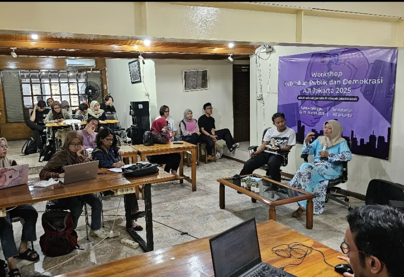 Aliansi Jurnalis Independen (AJI) Jakarta dan Indonesia Corruption Watch (ICW) Indonesia kembali  menggelar Workshop 'Kebijakan Publik dan Demokrasi' pada Minggu (23/3/2025) di Sekretariat AJI Jakarta, Kalibata, Jakarta Selatan.