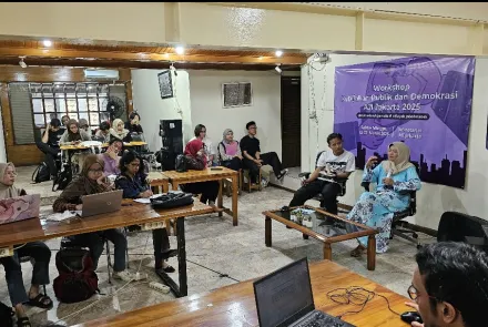 Aliansi Jurnalis Independen (AJI) Jakarta dan Indonesia Corruption Watch (ICW) Indonesia kembali  menggelar Workshop 'Kebijakan Publik dan Demokrasi' pada Minggu (23/3/2025) di Sekretariat AJI Jakarta, Kalibata, Jakarta Selatan.